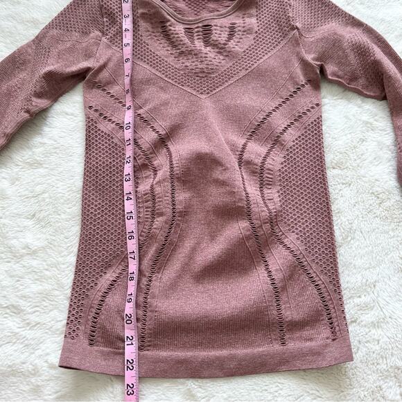 ALO Yoga long sleeve top size S - Picture 6 of 7